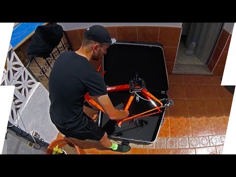 Cardboard vs. Hard Case Bike Box Cardboard vs. Hard Case Bike Box