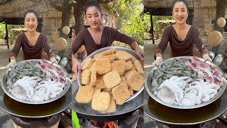 Amazing cooking skills: Yummy seafood with noodle cooking - Cooking with Mommy Sreypov