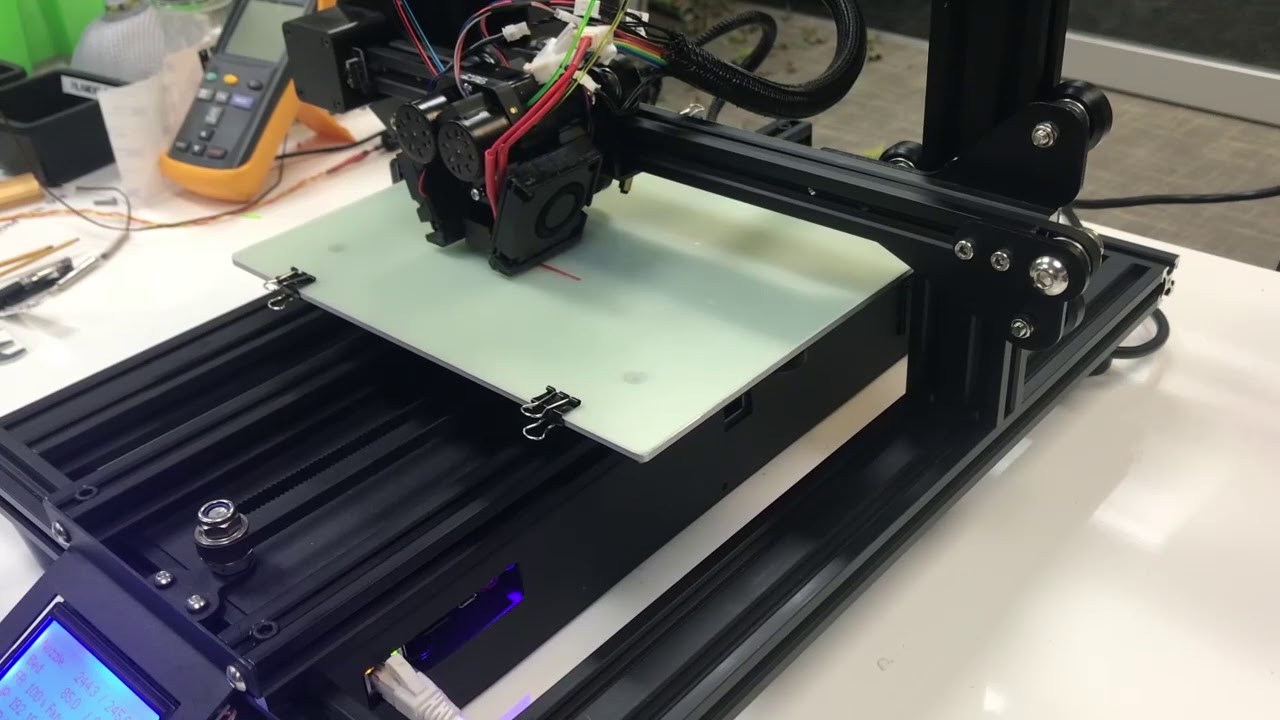 M3D Crane Quad Color Mixing Printhead Hex Skirt Test Print - YouTube