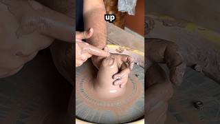 How I teach centering to a beginner #tips #potterytips #ceramics #pottery #howto