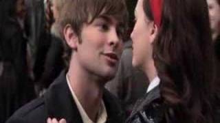 Gossip Girl 1x13 Nate/Blair/Chuck courtyard