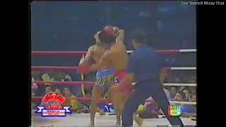 Golden Age Muay Thai Namkabuan VS Pairot