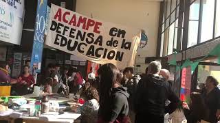 Sigue el acampe en la Universidad