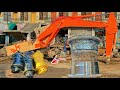 Top Videos Of Excavator Hitachi Ex200 Rusted Roller Repairing | Excavator Roller Changing Process