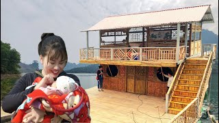 Hoa and Uncle Chung have completed a 2-storey floating house on the water, welcoming the new year.