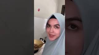 SubhaAllah wife reciting verses from Quran in kitchen | 2022 | My Hope Allah