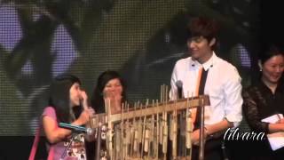 Lee Minho funny plays Traditional Music Instrument (Indonesia) [HD FANCAM]