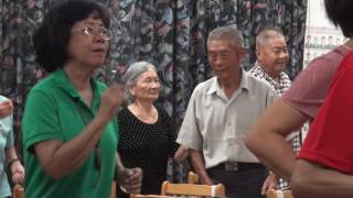 土庫鎮第一樂齡105慶中秋-9-大家一起「歡喜來恰恰」