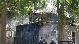 Fire crews battle Terre Haute house fire