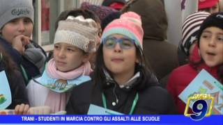 Trani | Studenti in marcia contro gli assalti alle scuole