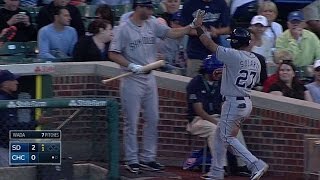 SD@CHC: Quentin lifts a sacrifice fly to right field