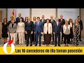 Los 16 consejeros del Ejecutivo catalán toman posesión