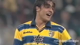 98/99 Home Ronaldo vs Parma