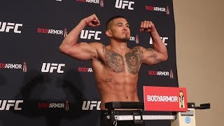 Anthony Pettis makes weight with ease at UFC 241