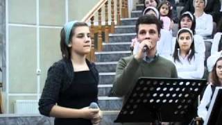 Cantari crestine Raul si Raluca Ursan Pe un deal pe o cruce