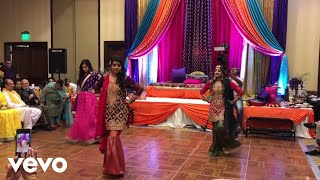 Jai hind - 3 Girls Mehndi Dance On Pujabi Song Tera Nakhra Wedding Ceremony