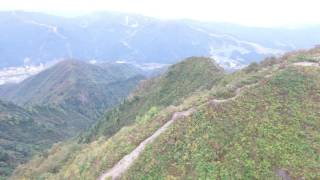 岩原山頂リフトから飯士山山頂へ