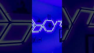 I LOVE these lights! Do you?? #nanoleaf #streamer #smallstreamer #pc #lights