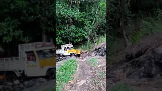 4×4 Mahindra pickup OFF ROAD