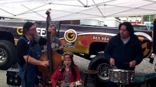 Emi Sunshine - Folsom Prison Blues at Bloomin BBQ 5/2014