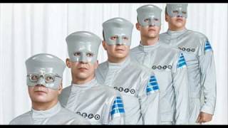 Devo - Beautiful World - Live @ 2010 Olympics