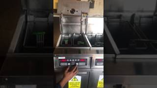 Fry Master 3 Tank Fryer Computerised Auto Lift