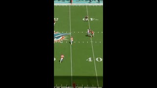 Tyreek Hill with a 54-yard touchdown catch from Tua Tagovailoa vs. Denver Broncos
