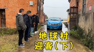 地球村迎客，三隻土雞白切，村長操刀有條不紊（下）