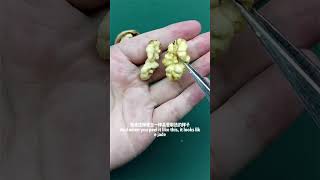 The right way to open a walnut核桃正确的打开方式