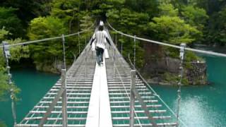 寸又峡温泉 願いのかなう『夢の吊り橋』をカメラ片手に渡ってみた。