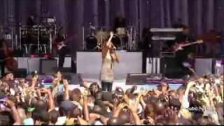 WHITNEY HOUSTON - I LOOK TO YOU (LIVE AT CENTRAL PARK) GMA 09-02-09