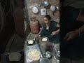 bhojan banate hue kaushilya roti