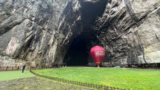 360度 全景 湖北省利川市騰龍洞 360 degree panoramic view of Tenglong Cave, Lichuan City, Hubei Province.