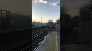 Southern Class 377/3 377328 arriving at Aldrington station