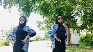 Tari kreasi “nona singapura” Julia agustina & Alya azzahra wani