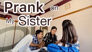 she got pranked 🥴🤣🤣 || Prank on my sister by Amandancerreal and khushboo || funny prank 😆🤣🤣