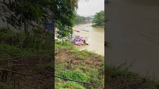 เปิดพิธีแข่งเรือยาวรอบปฐมฤกษ์ที่นครหลวงพระบาง.Boat racing in Luang Prabang