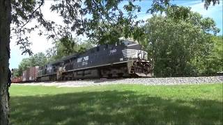 Some Penn Central Gondolas - Long NS 149 - Two NS GEVO's #7660 \u0026 #7622 - Mentor Ohio July 2017