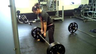 Deadlift at 315 Blooper - Girl at 125 bodyweight