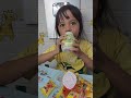 Makan minum lagi viral