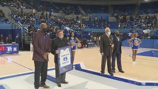 Hampton University honors WAVY Sports Director Bruce Rader ahead of retirement