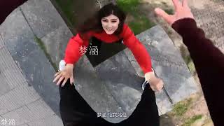 当梦涵不接女友电话惹怒女友，第一视角带你跑酷逃离女友追赶！