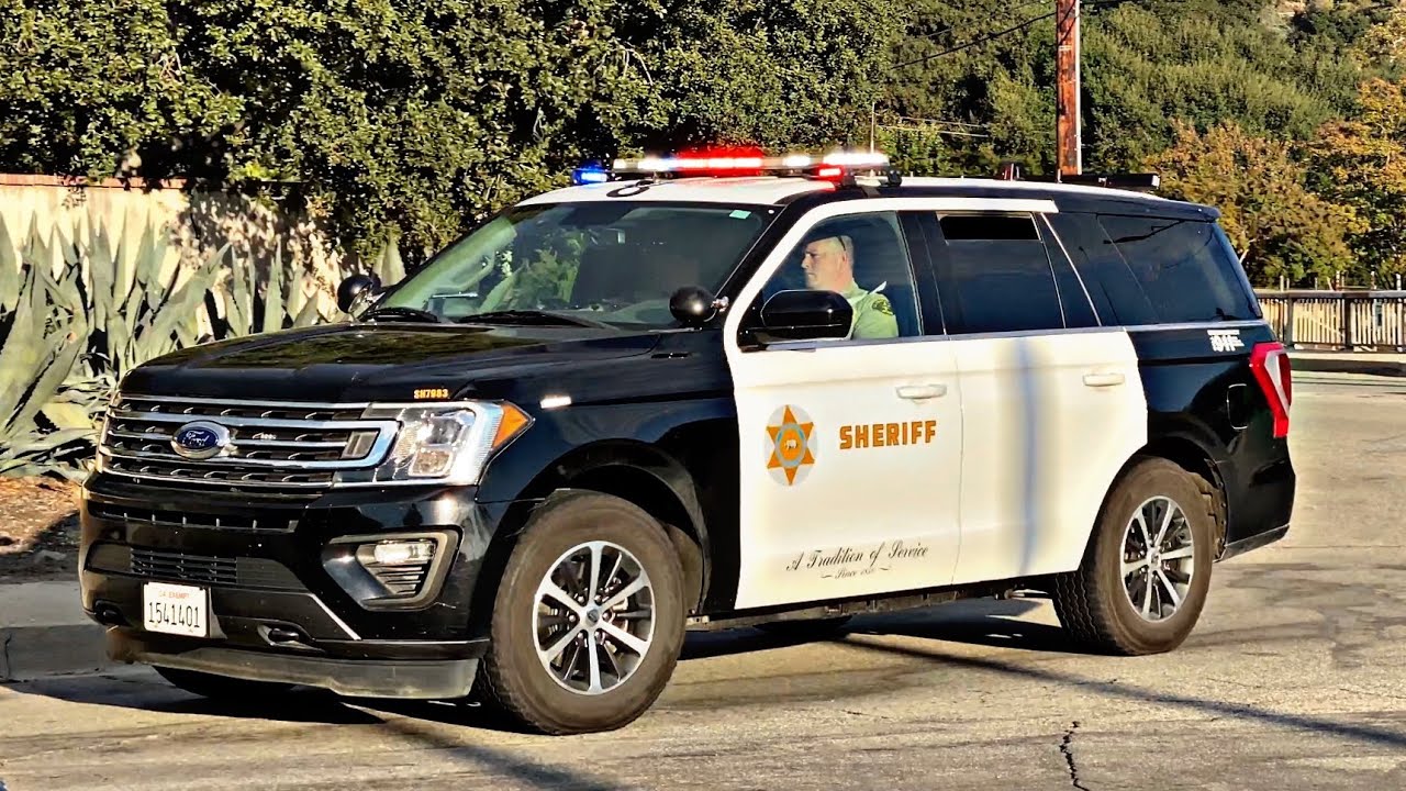 Lasd Ford Expedition Responding Code 3 X2 Youtube