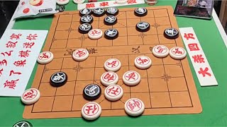 象棋大师孙浩宇街头摆摊狂虐大爷大喊痛快，神秘高手：我来收拾你