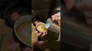 【独学バリスタのラテアート録】〜391杯目〜　Self-taught barista latte art #391#shorts#oscar#ラテアート