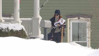 Letter carriers union enters contract talks amid rural mail delivery concerns