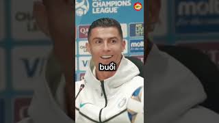 Con trai không dám làm điều này khi Ronaldo ở cạnh #ronaldo #cr7 #shorts