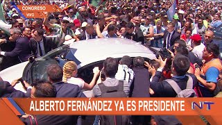 Accidentada salida de Alberto Fernández del Congreso: cedieron las vallas y le abollaron el auto