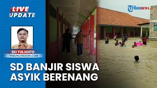 Banjir Melanda Desa Bayalangu Kidul, Bocah-bocah Malah ‘Asyik’ Berenang bahkan Pakai Pelampung