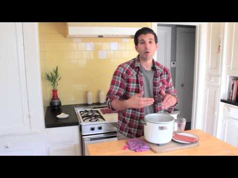 Can You Keep Hotdogs Warm in a Crock-Pot? : Managing Your Kitchen Can You Keep Hotdogs Warm in a Crock-Pot? : Managing Your Kitchen